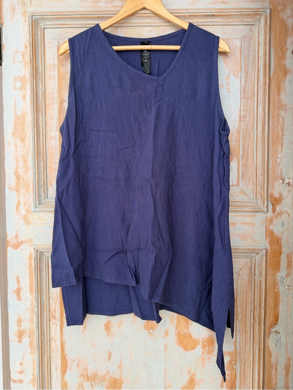 Kaliyana Sleeveless Indigo Asymmetrical Linen Top